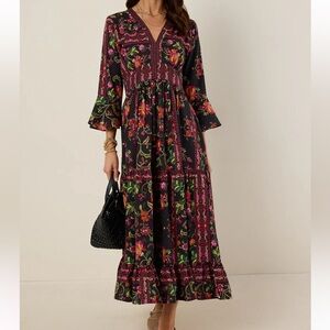 Avara Taylor Dress in an allover floral print new medium